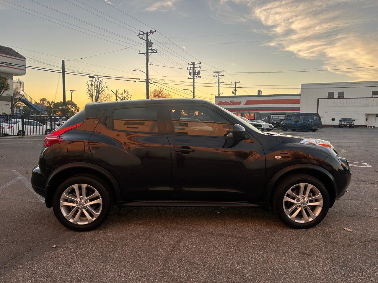 Used 2014 Nissan Juke S image 6