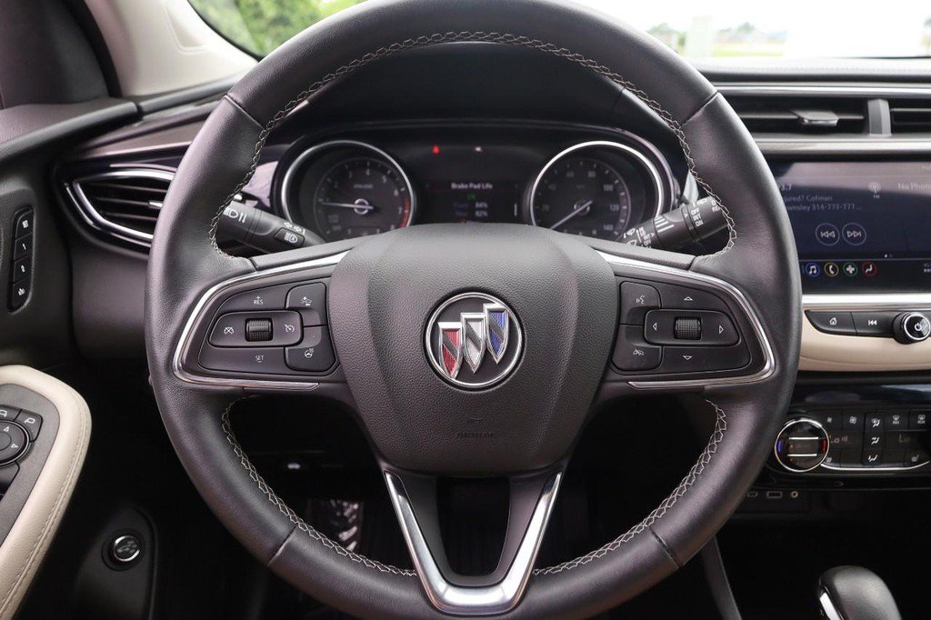 Used 2023 Buick Encore GX Essence w/ Experience Buick Package FWD image 12