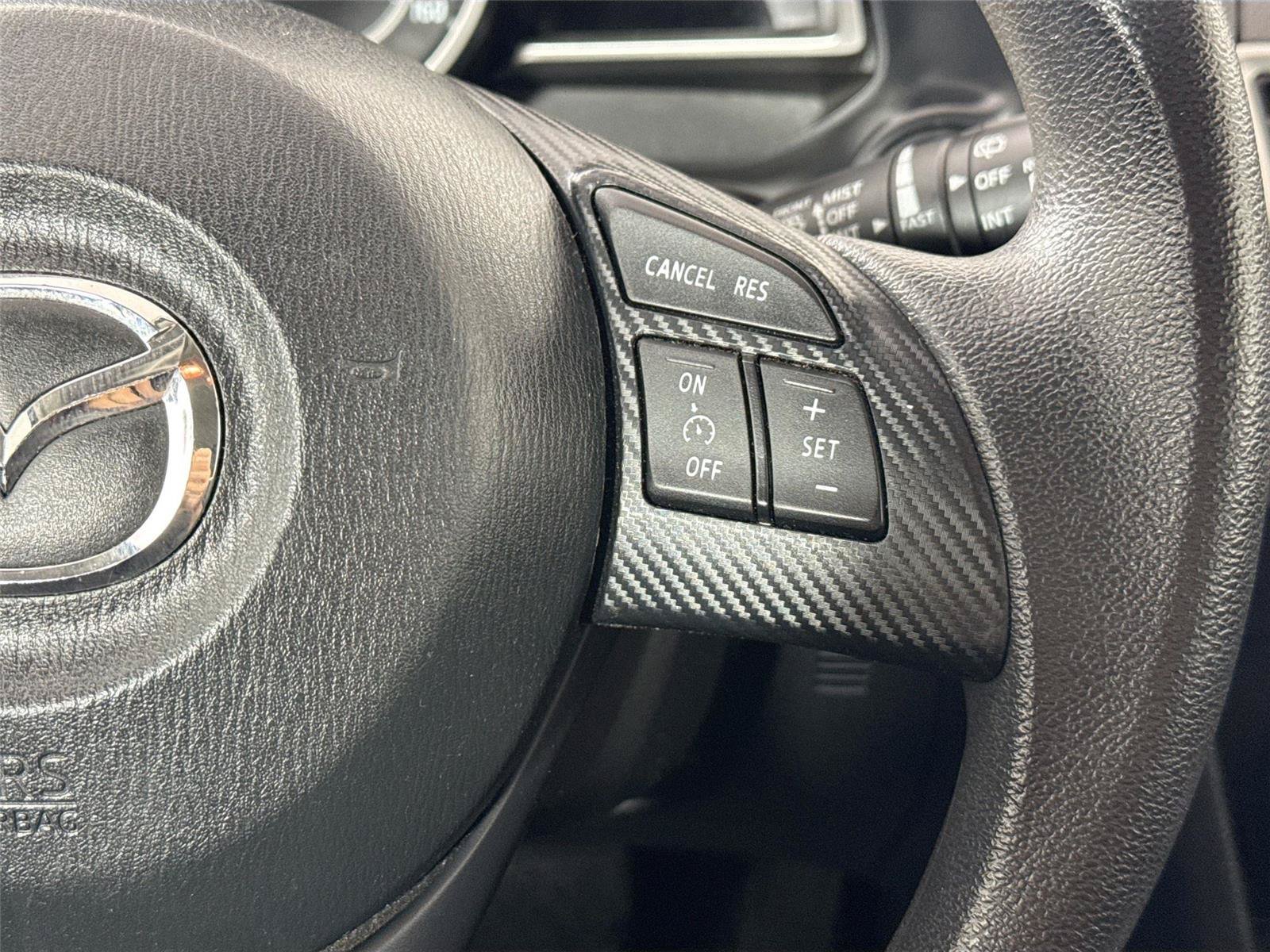 Used 2015 MAZDA MAZDA3 i Sport FWD image 17
