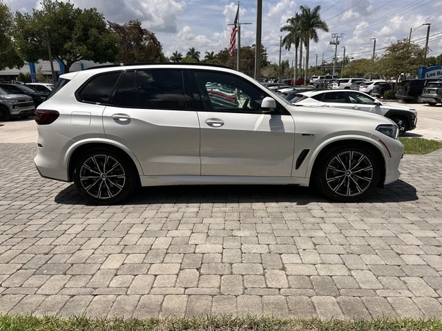 Used 2022 BMW X5 xDrive45e w/ M Sport Package AWD/4WD image 14