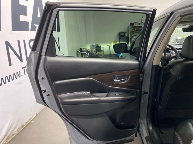 Certified 2024 Nissan Murano Platinum w/ Cargo Package AWD/4WD image 23