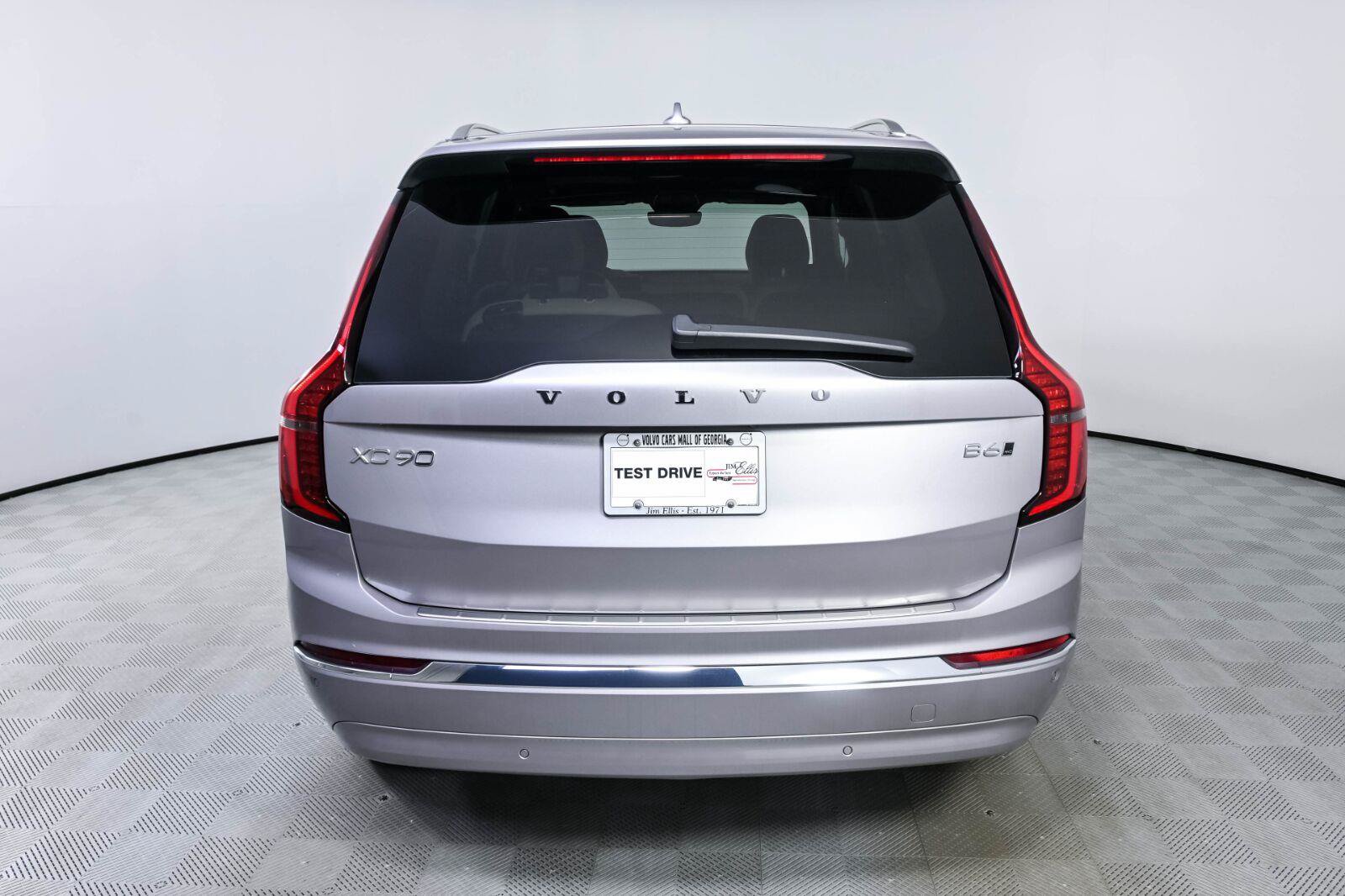 New 2026 Volvo XC90 B6 Plus w/ Protection Package Premier AWD/4WD image 30
