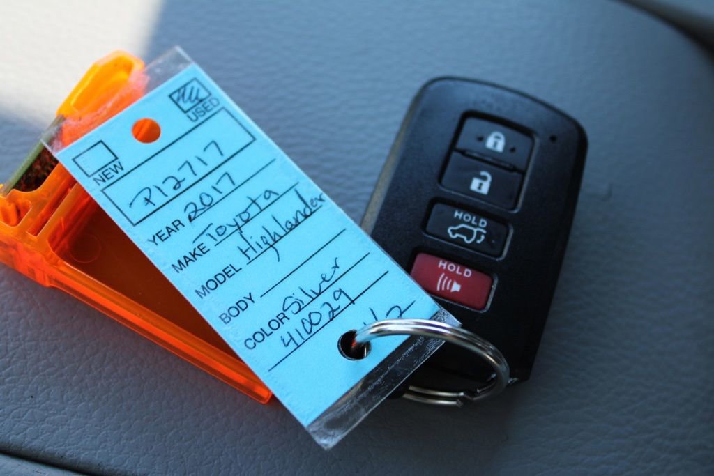 Used 2017 Toyota Highlander Limited Platinum image 38