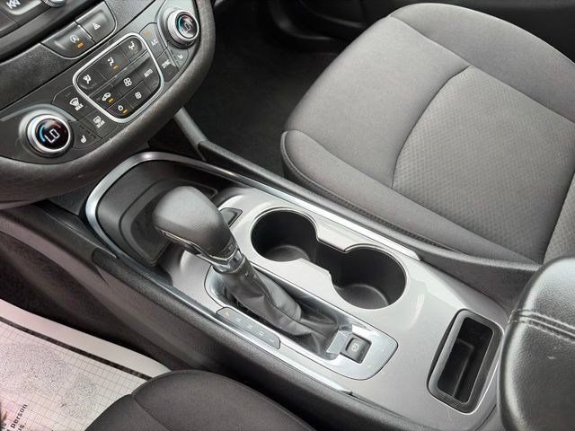 Used 2023 Chevrolet Malibu LT FWD image 27