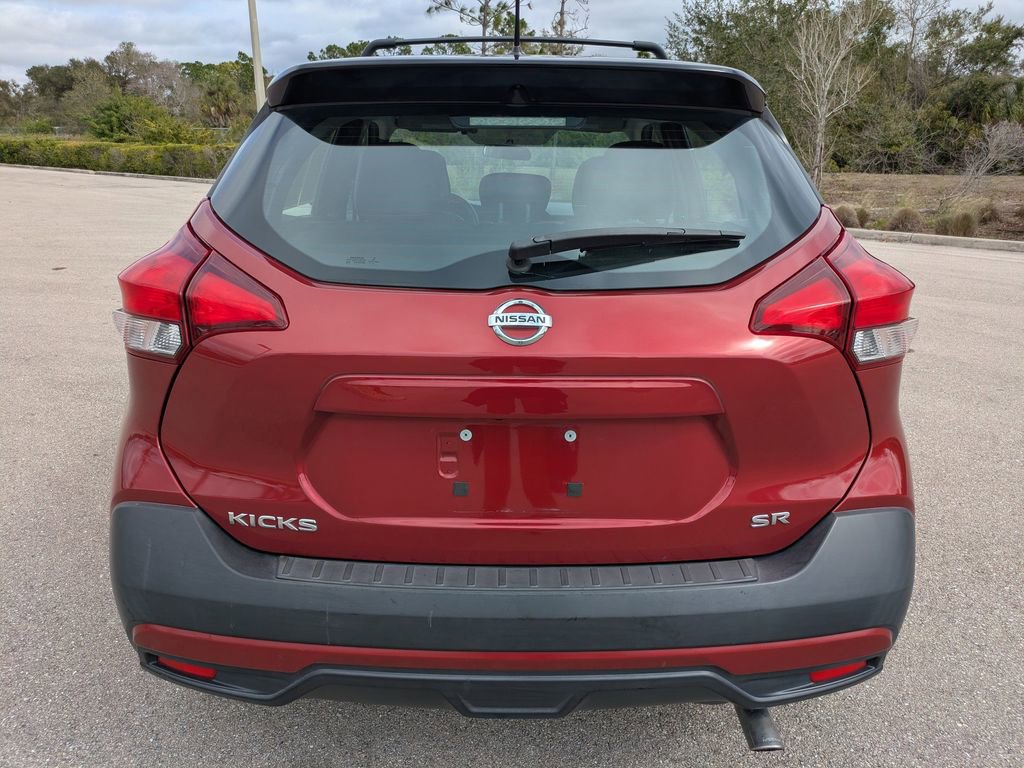 Used 2019 Nissan Kicks SR w/ SR Premium Package image 6