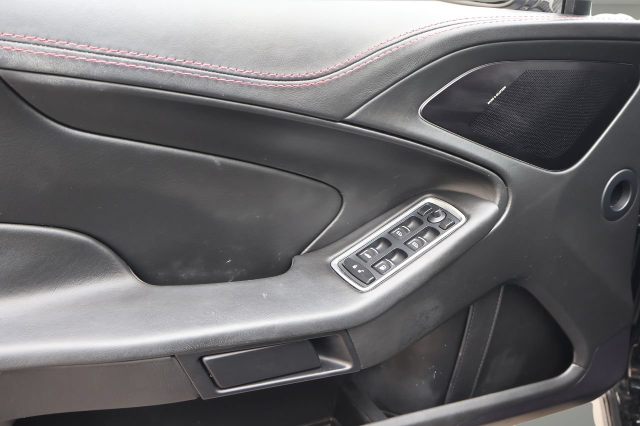 Used 2014 Aston Martin Vanquish Coupe RWD image 10