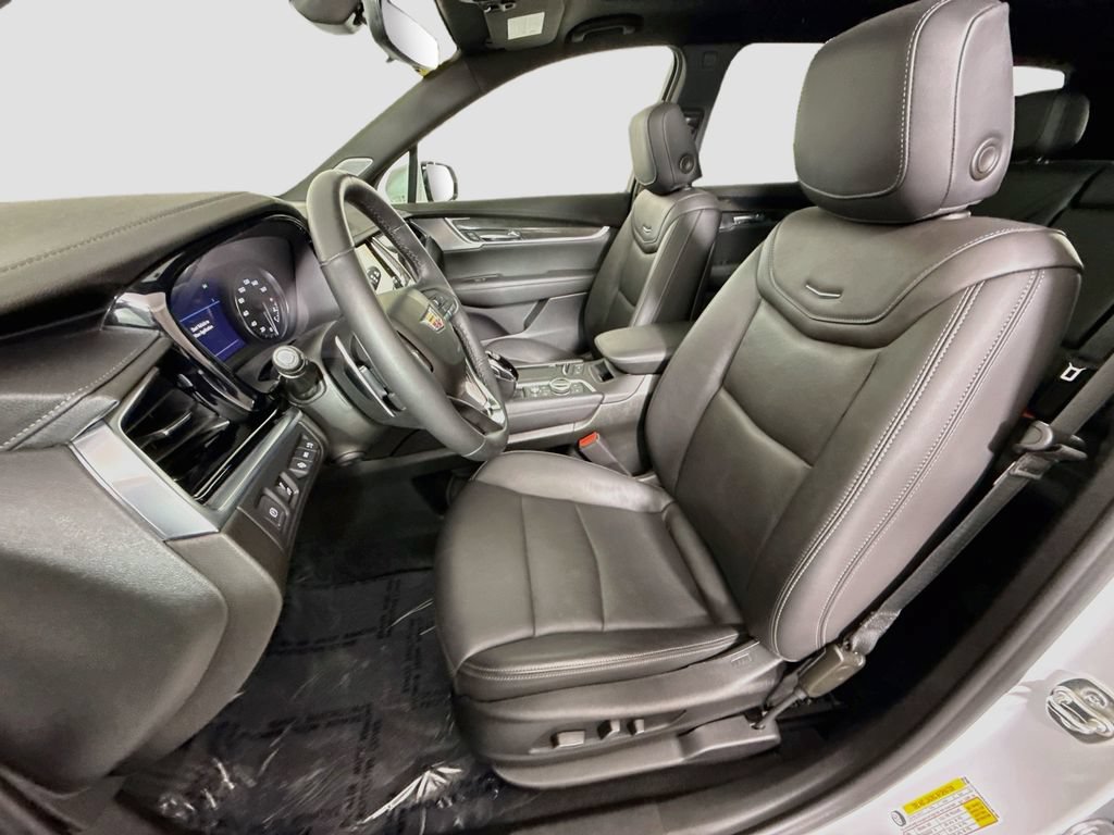 Used 2025 Cadillac XT6 Sport w/ Technology Package AWD/4WD image 21