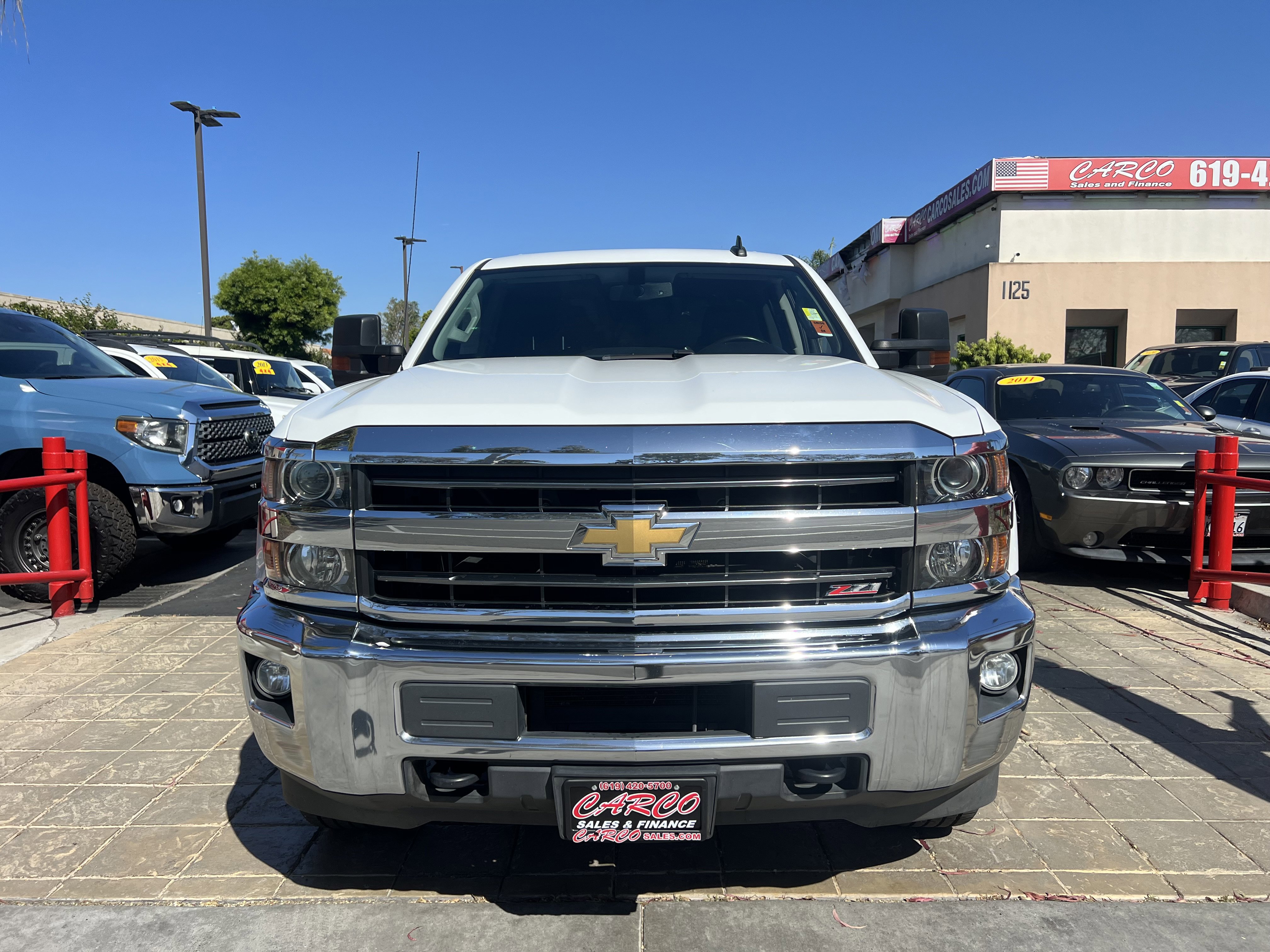 Used 2019 Chevrolet Silverado 2500 LT w/ LT Convenience Package image 3