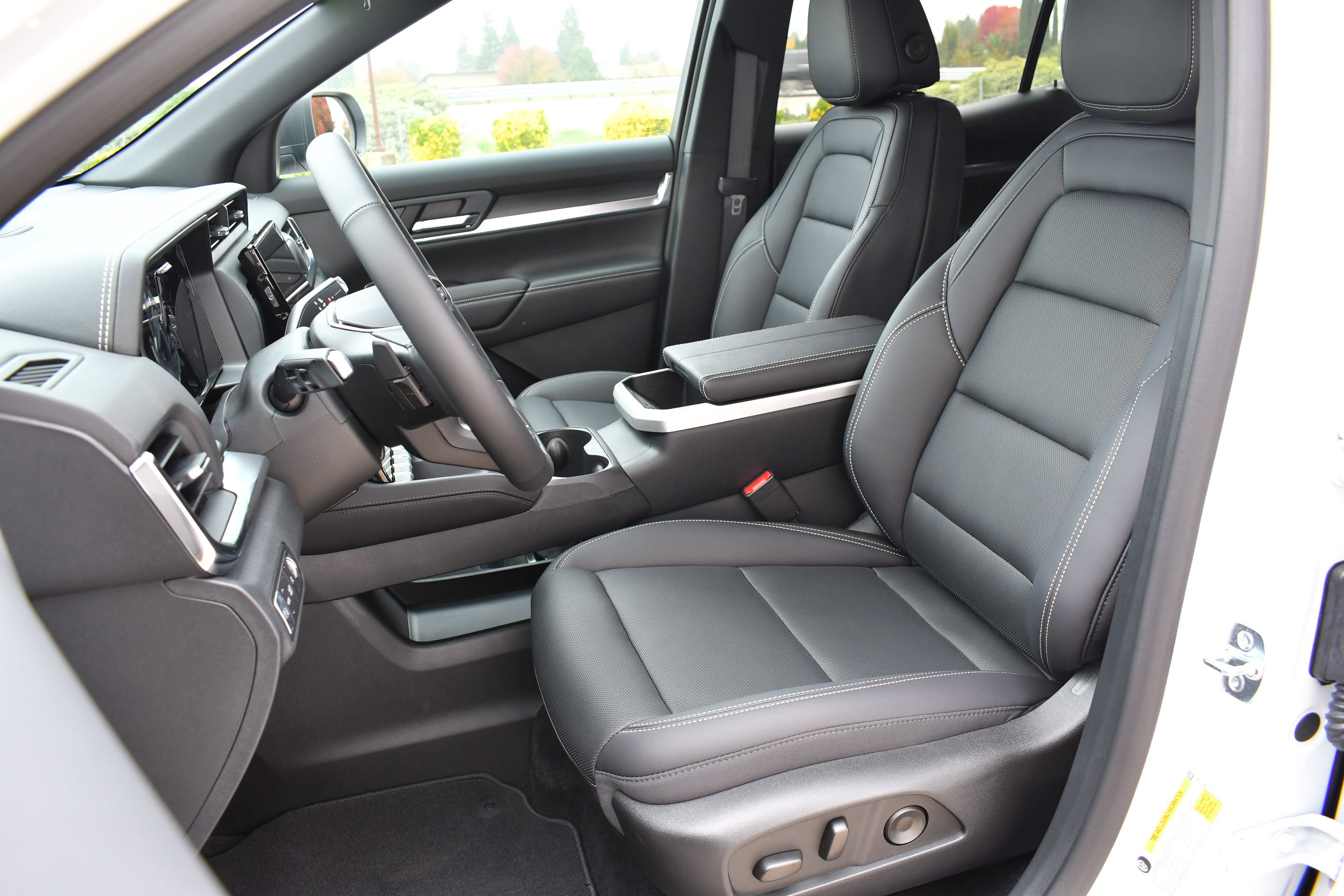 New 2026 GMC Terrain Elevation w/ Elevation Premium Package image 21