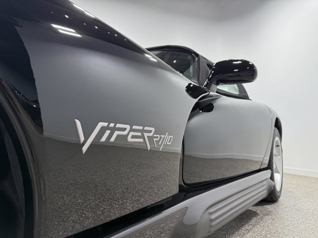Used 1995 Dodge Viper RT/10 RWD image 17