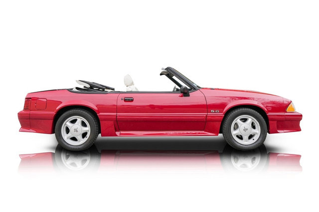 Used 1989 Ford Mustang GT RWD image 2