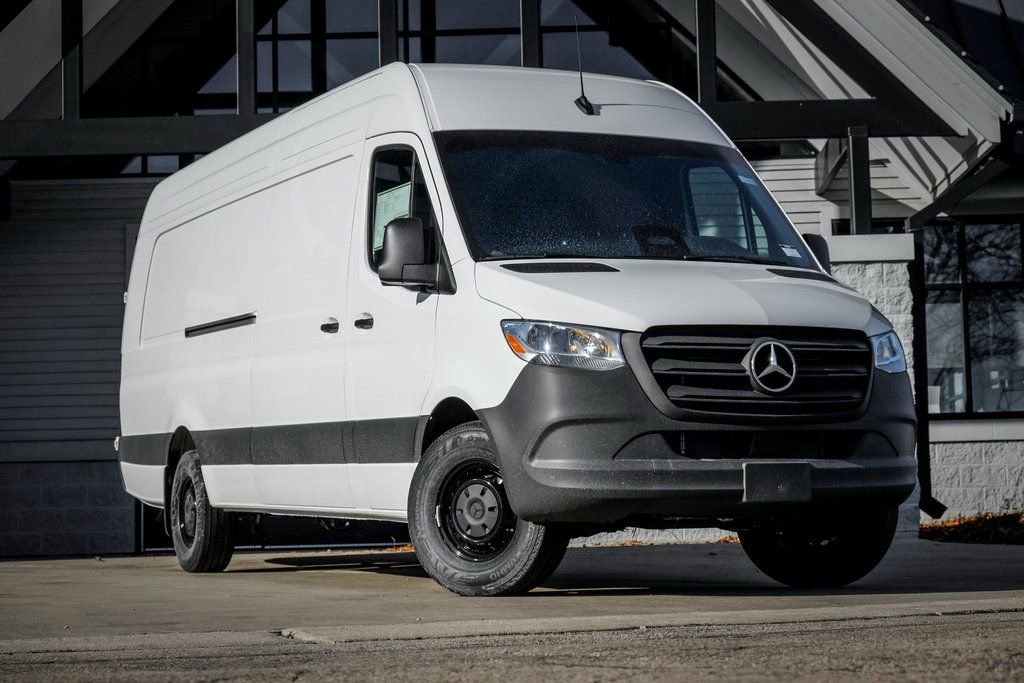 Used 2026 Mercedes-Benz Sprinter 2500 image 1