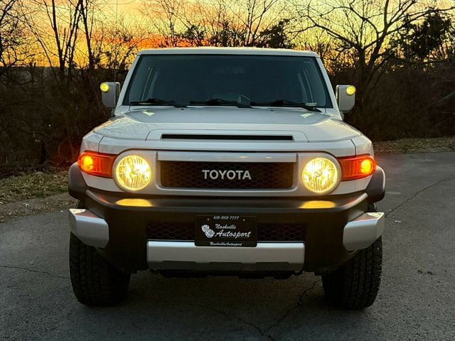 Used 2011 Toyota FJ Cruiser 4WD image 14