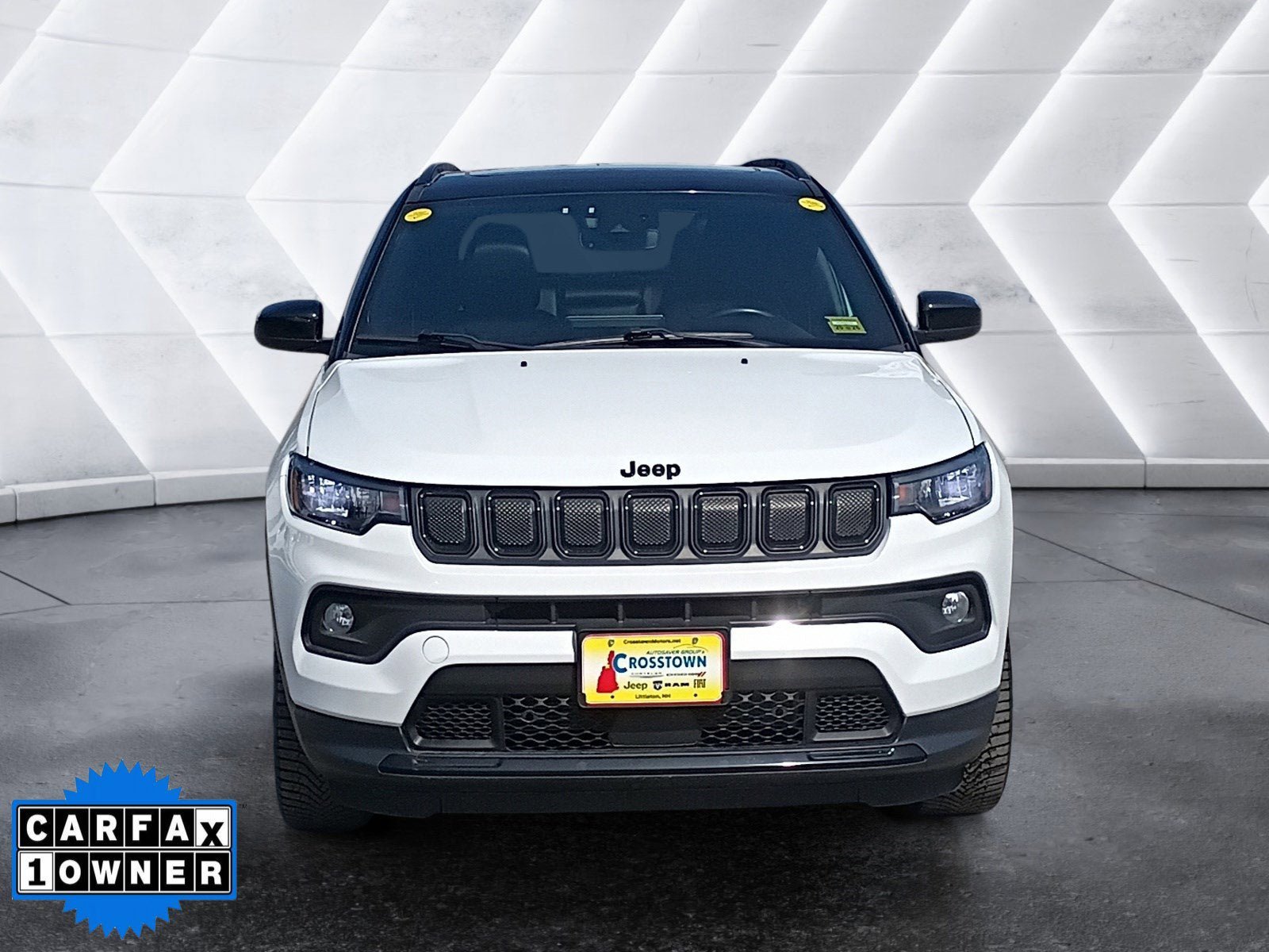 Used 2022 Jeep Compass Altitude w/ Sun and Sound Group image 9