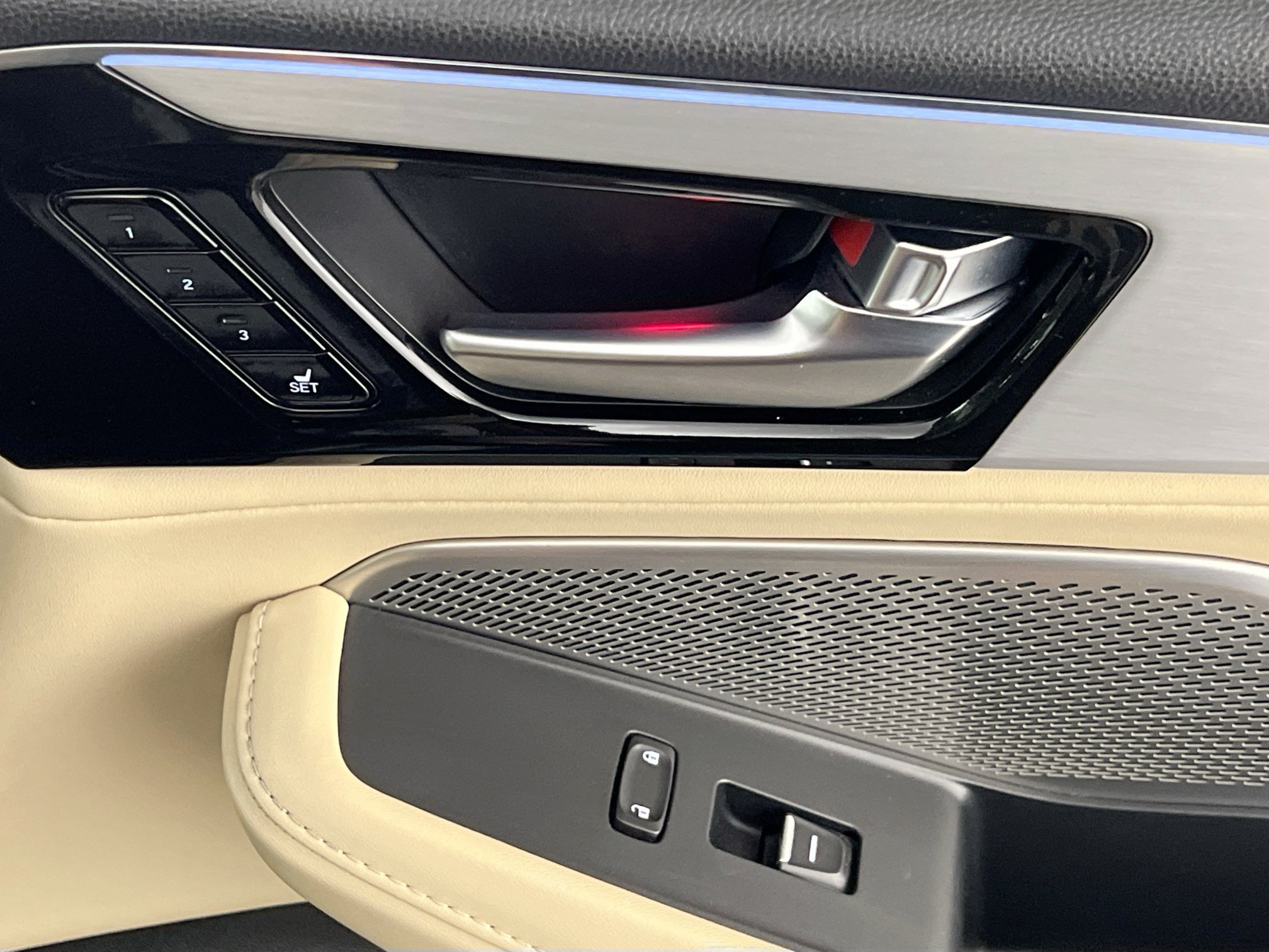 Used 2022 Acura MDX w/ Technology Package FWD image 31