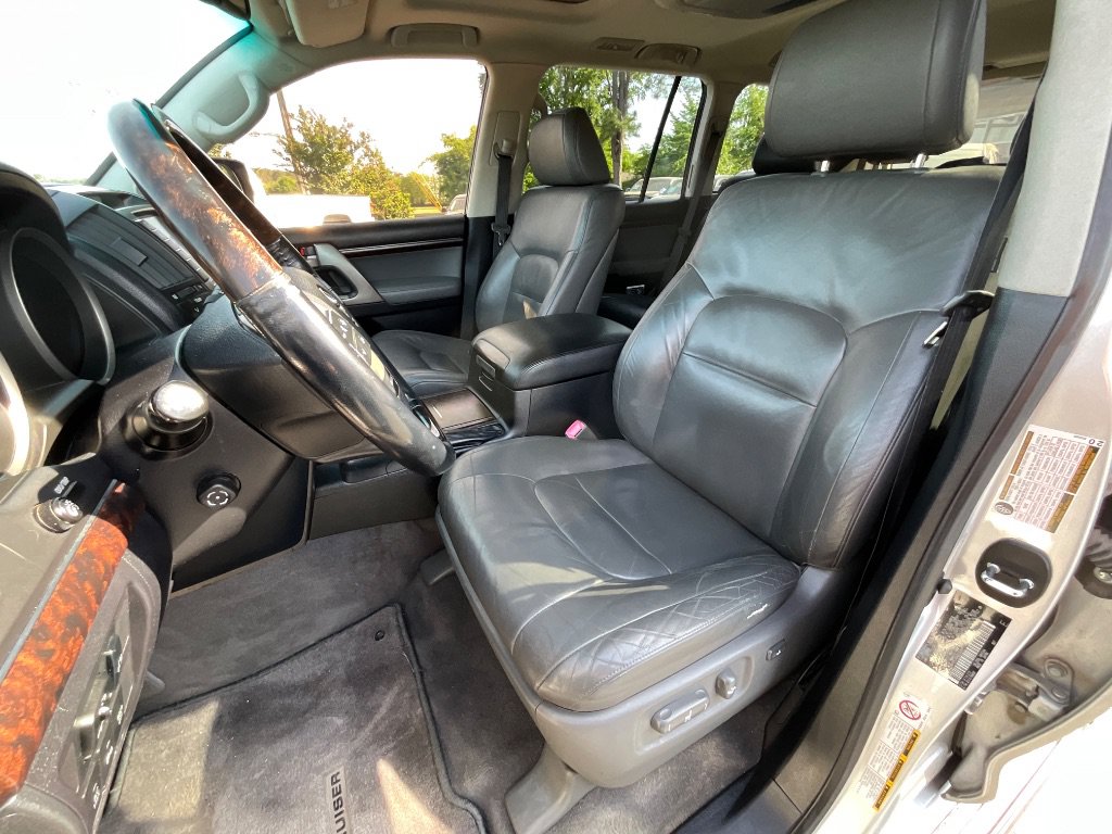Used 2009 Toyota Land Cruiser AWD/4WD image 9
