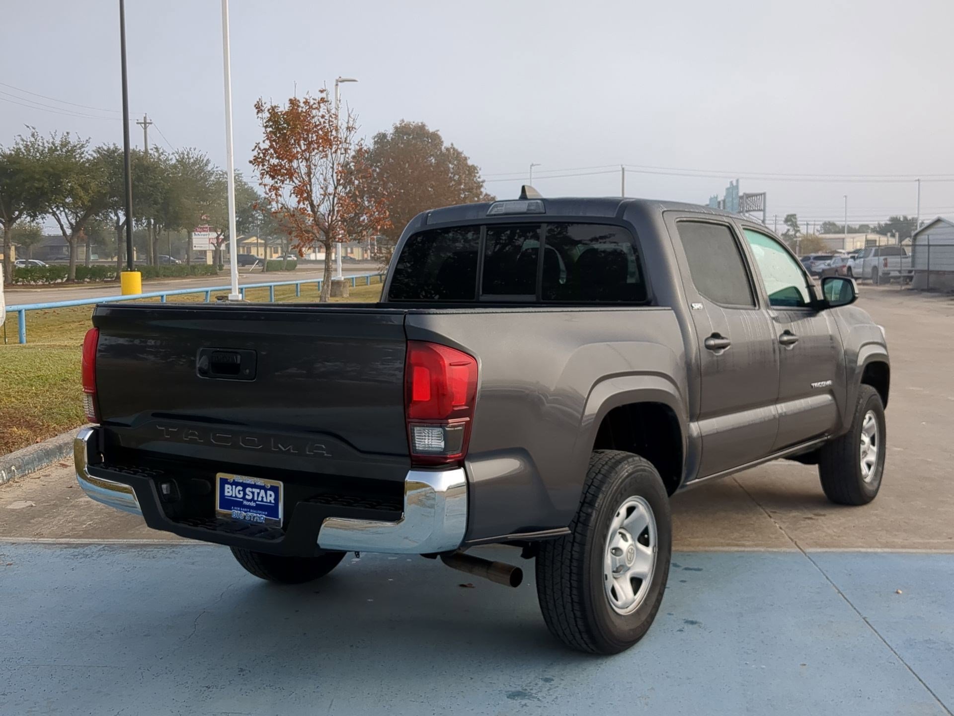 Used 2023 Toyota Tacoma SR5 image 3