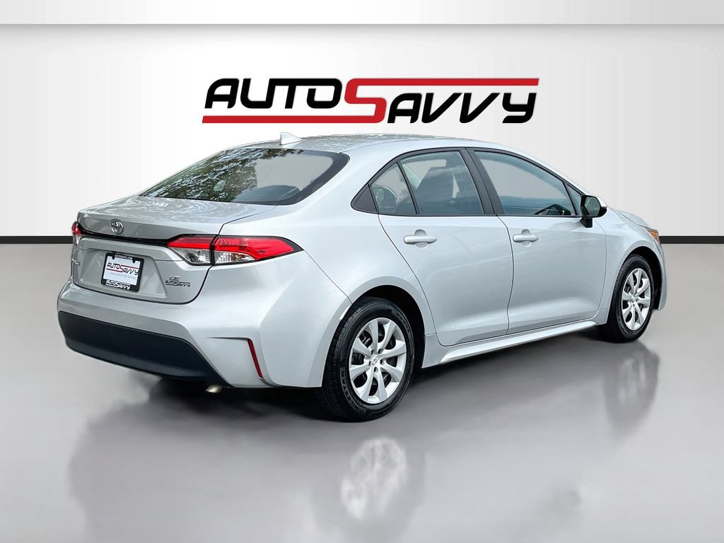 Used 2024 Toyota Corolla LE FWD image 7