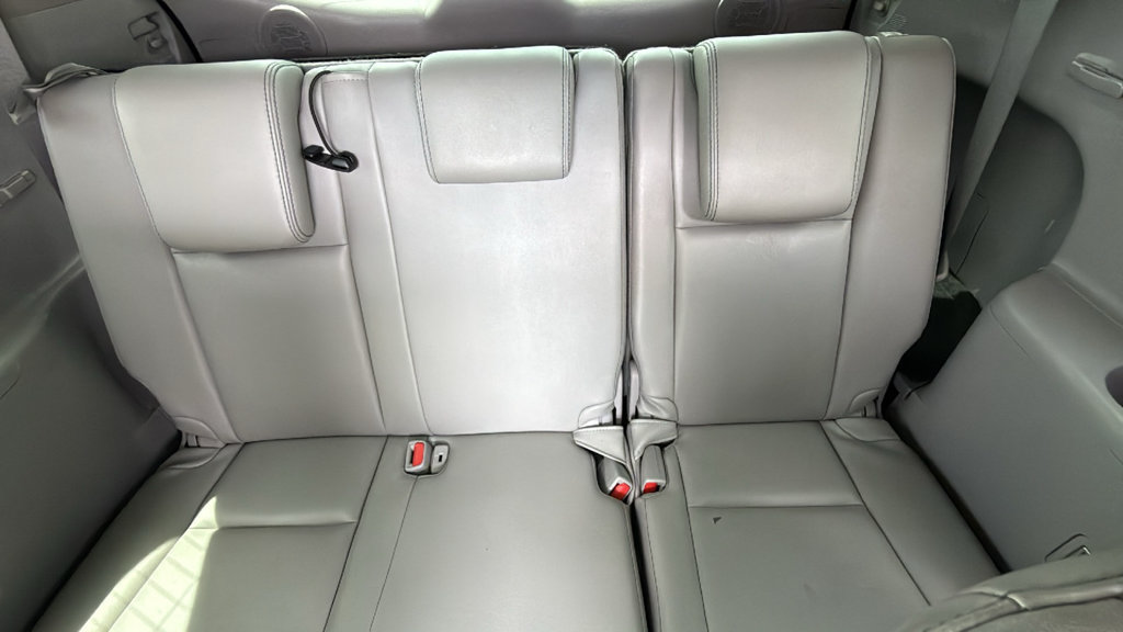 Used 2018 Toyota Highlander Limited Platinum AWD/4WD image 24