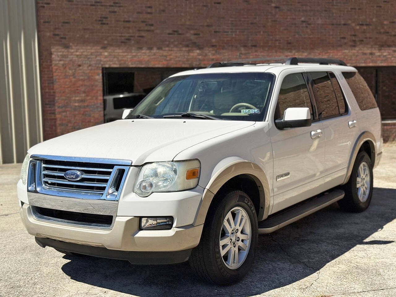 Used 2008 Ford Explorer Eddie Bauer AWD/4WD image 2