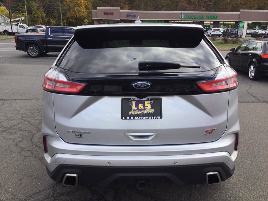 Used 2019 Ford Edge ST w/ Cold Weather Package image 7