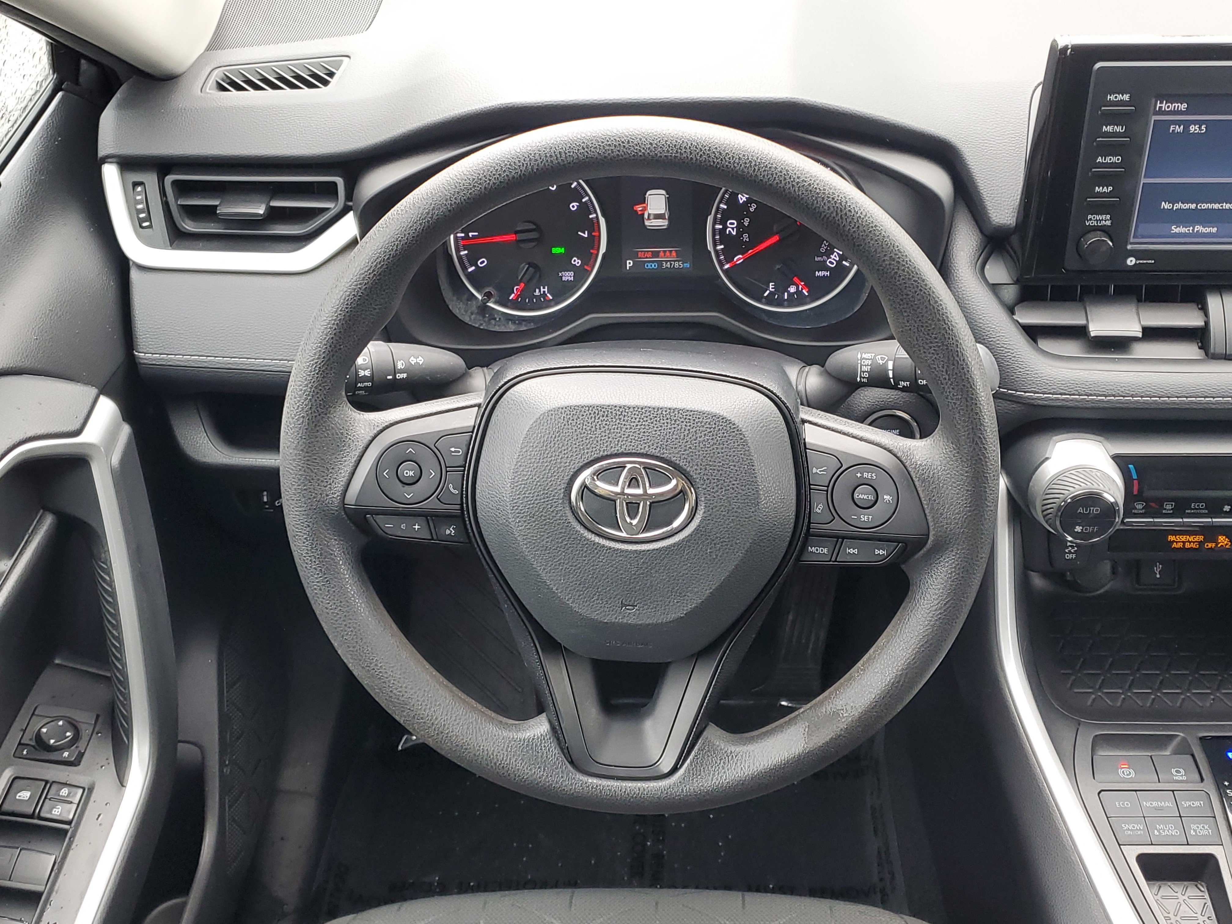 Used 2021 Toyota RAV4 XLE AWD/4WD image 21