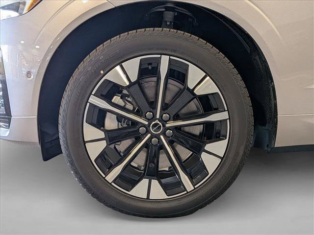 New 2026 Volvo XC60 T8 Plus w/ Climate Package PRO AWD/4WD image 10