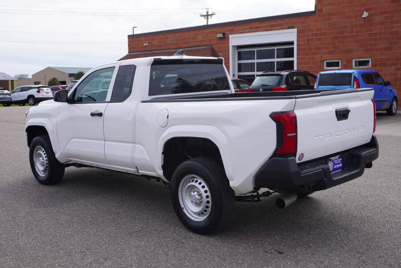 Used 2024 Toyota Tacoma SR RWD image 3