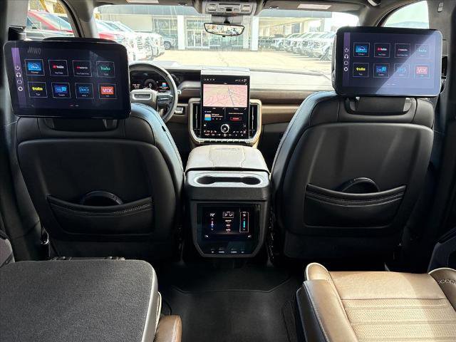 Certified 2025 GMC Yukon Denali Ultimate AWD/4WD image 9