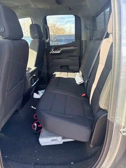 Used 2025 GMC Sierra 1500 Elevation image 9
