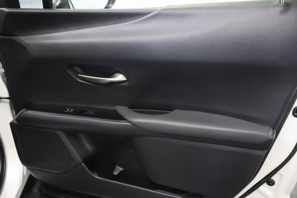 Used 2020 Lexus UX 200 200 Base w/ Premium Package image 12