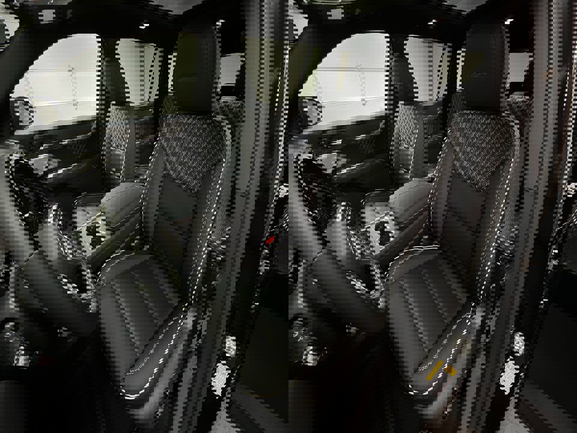 New 2025 GMC Acadia Denali w/ Super Cruise Package image 56