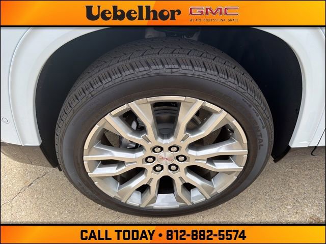 New 2026 GMC Acadia Denali w/ Super Cruise Package image 16