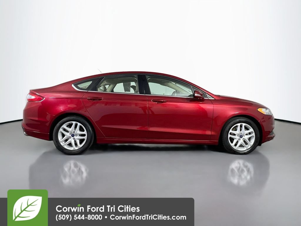 Used 2014 Ford Fusion SE FWD image 18