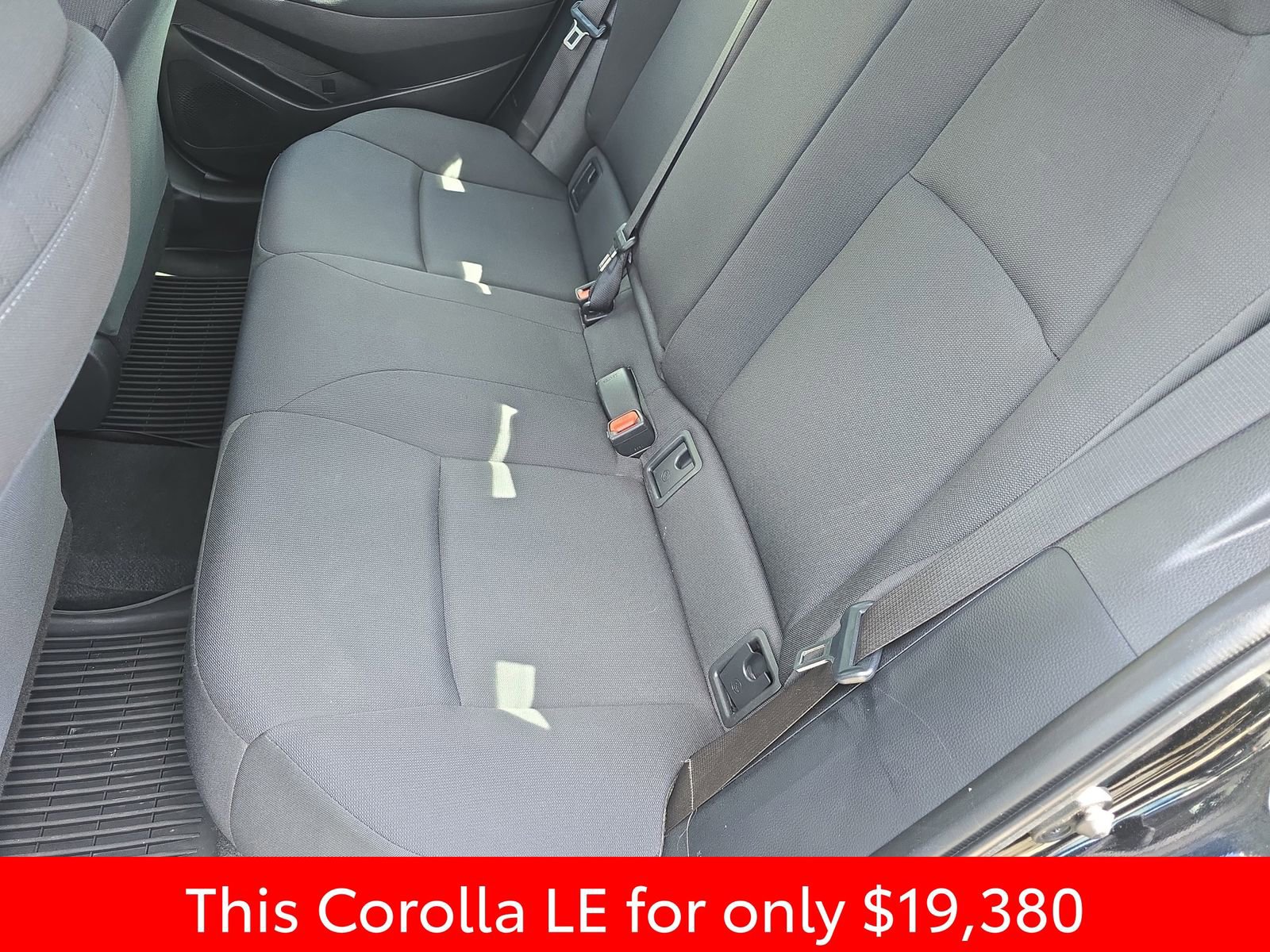 Used 2023 Toyota Corolla LE w/ LE Premium Package image 19