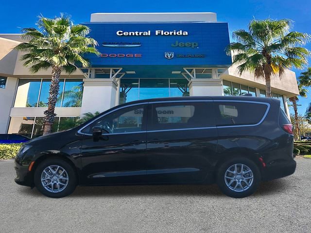 New 2026 Chrysler Voyager LX image 8