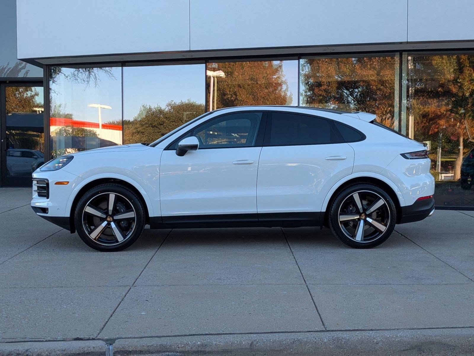 New 2026 Porsche Cayenne Coupe image 2
