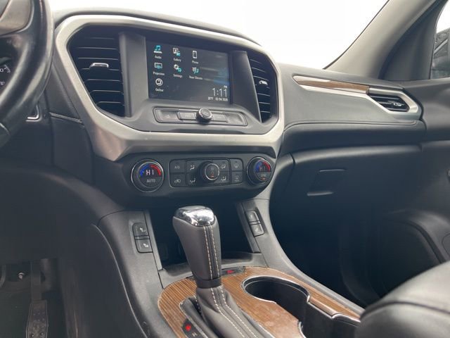 Used 2019 GMC Acadia SLE image 16