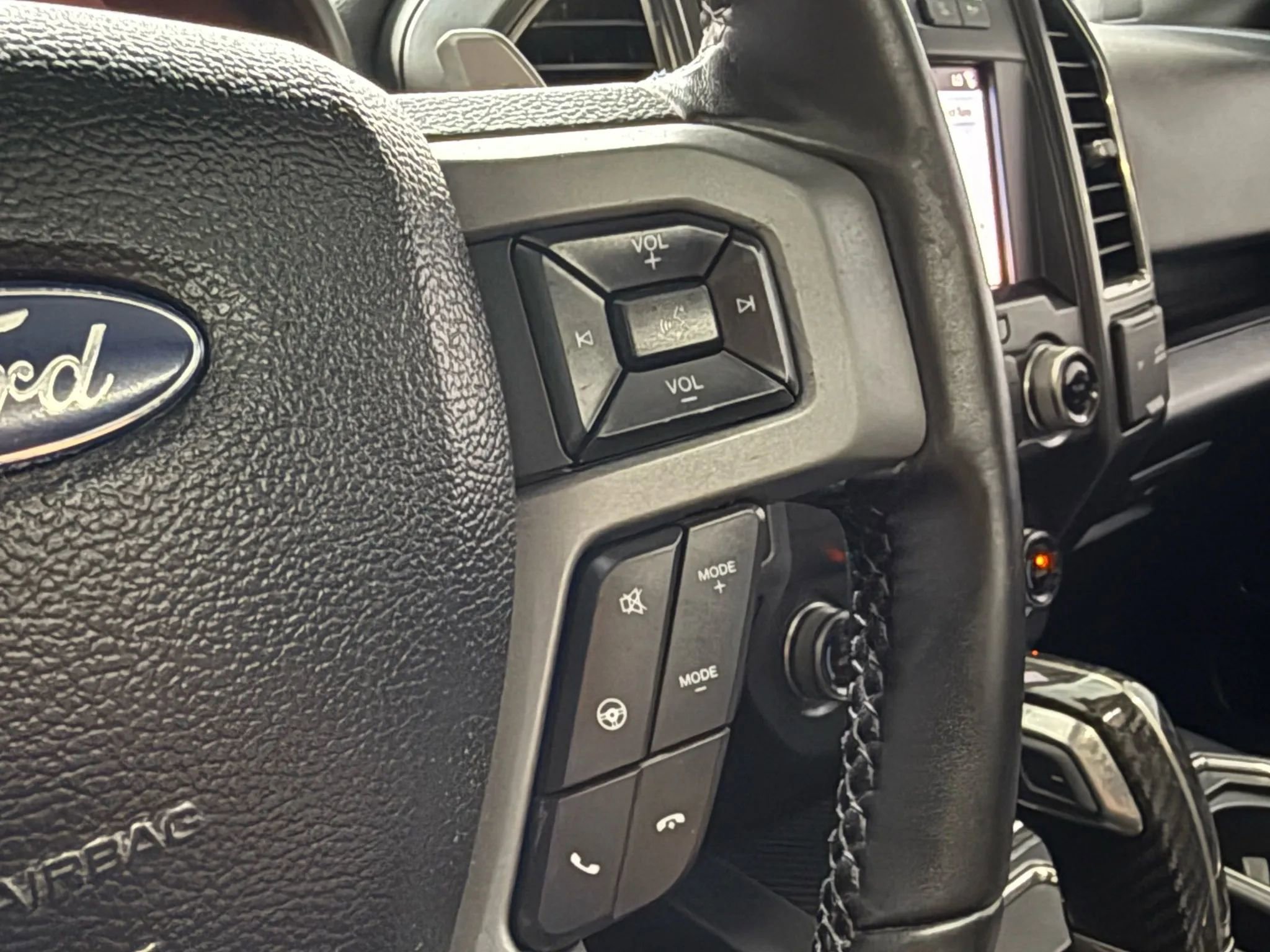 Used 2019 Ford F150 Raptor w/ Equipment Group 802A Luxury image 24
