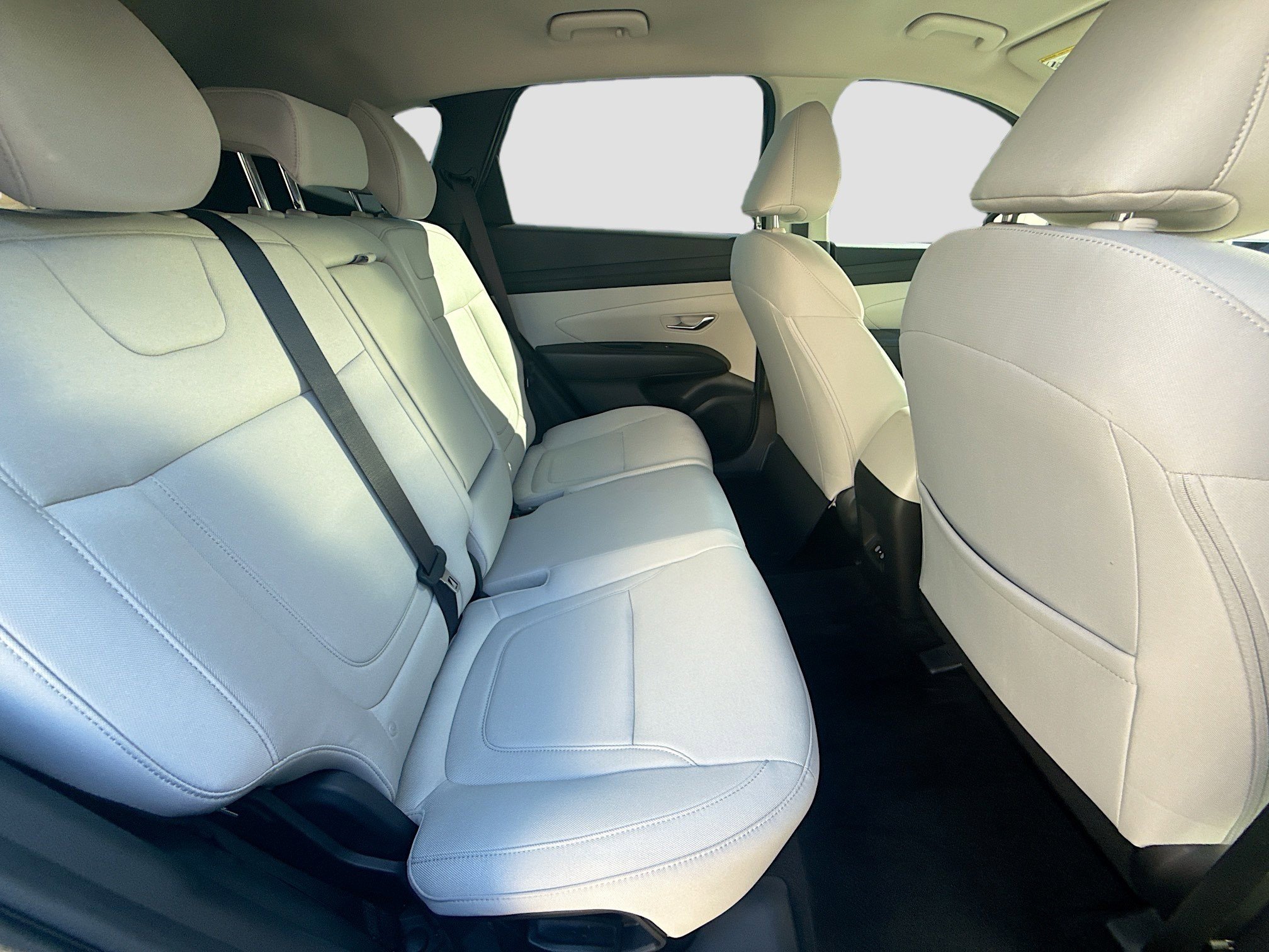 Used 2025 Hyundai Tucson SE image 25