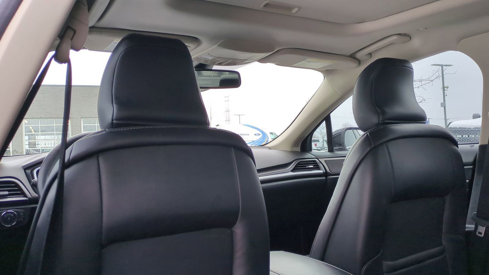 Used 2018 Ford Fusion Titanium image 19