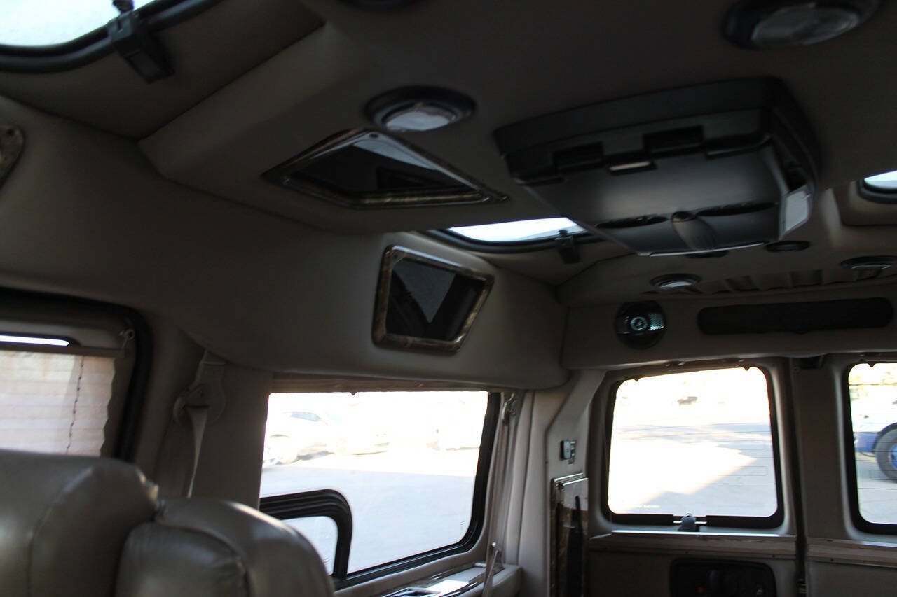 Used 2006 Chevrolet Express 1500 RWD image 55