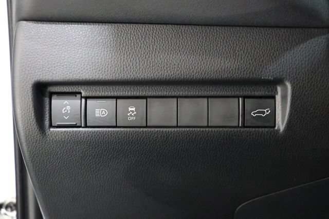 Used 2023 Toyota Venza Nightshade AWD/4WD image 20