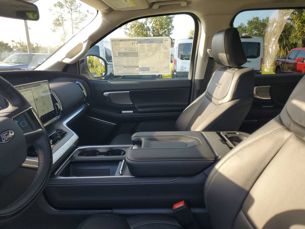 New 2025 Ford Expedition Max Platinum w/ Driver's Package AWD/4WD image 9