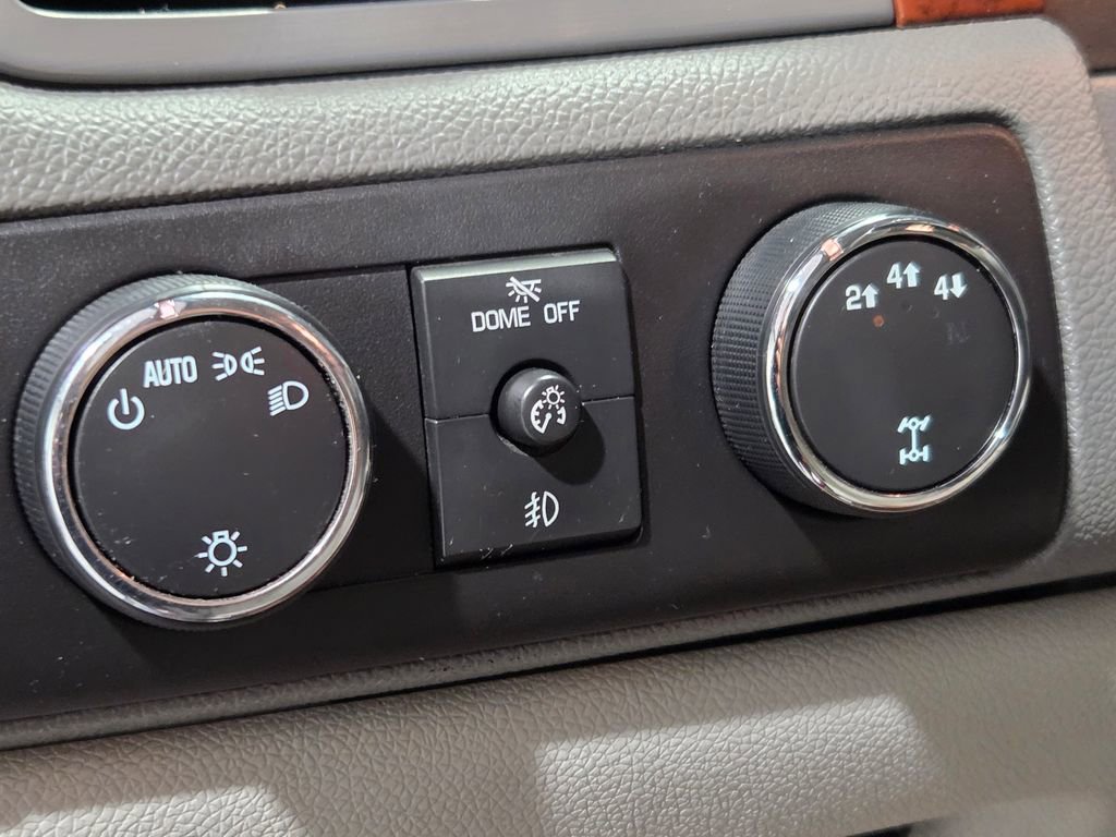 Used 2011 Chevrolet Silverado 2500 LTZ image 22