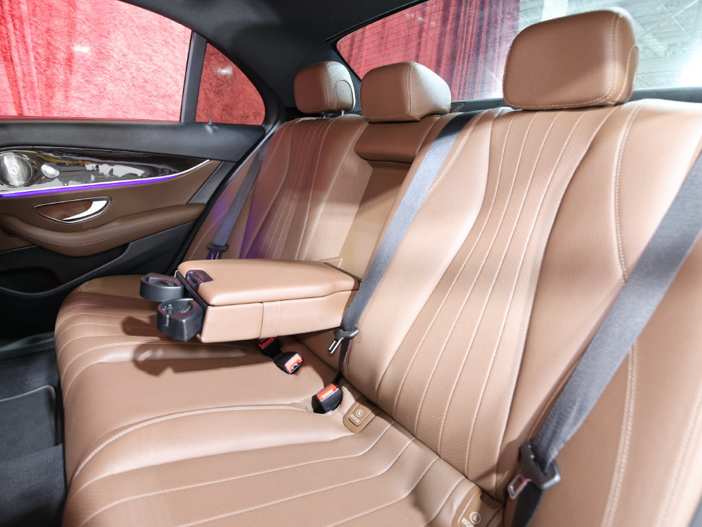 Used 2019 Mercedes-Benz E 300 image 13