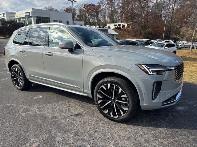 Used 2026 Volvo XC90 B5 Plus w/ Protection Package Premier image 10