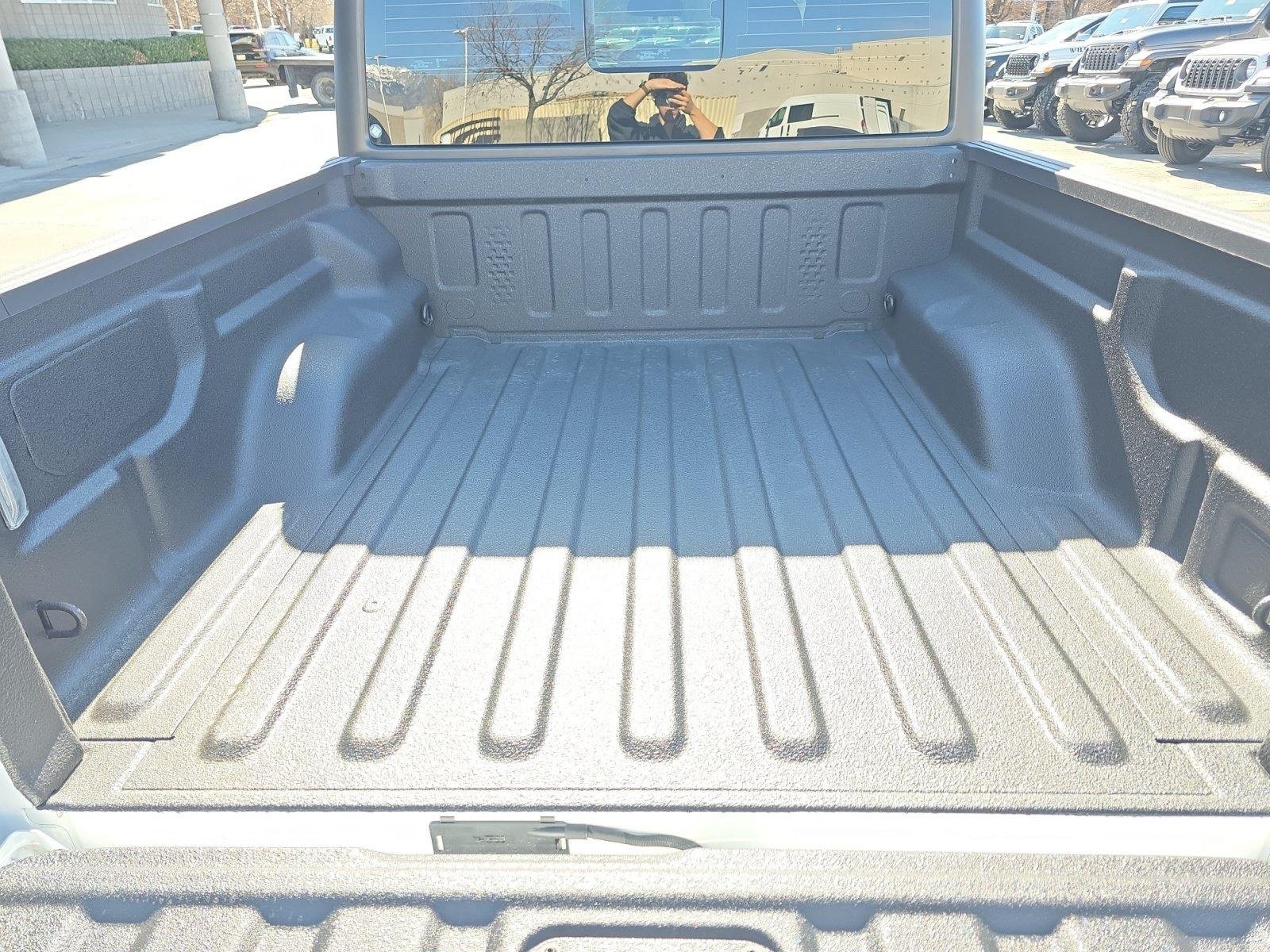 New 2026 Jeep Gladiator Sport AWD/4WD image 11