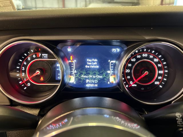 Used 2022 Jeep Wrangler Unlimited Rubicon w/ LED Lighting Group AWD/4WD image 22
