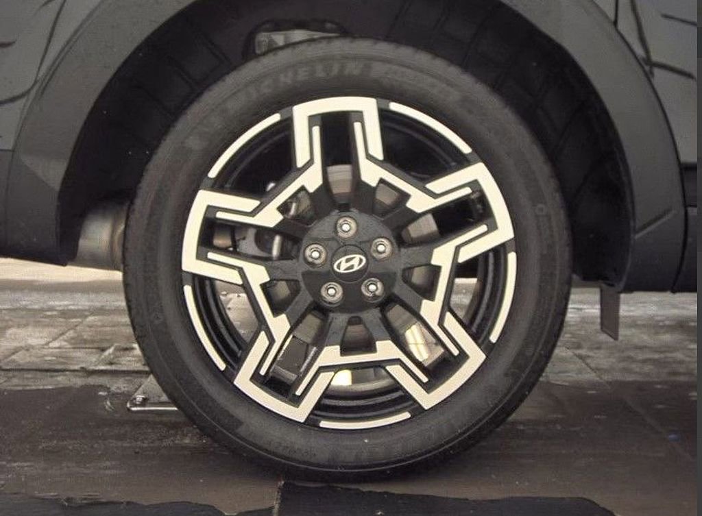 Used 2026 Hyundai Santa Cruz Limited image 13